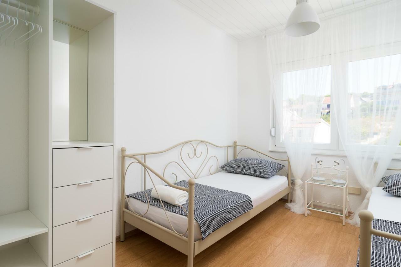 Apartman Regius White トロギール エクステリア 写真